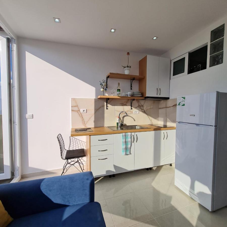 Mario Apartments 2 - Vlore Bagian luar foto
