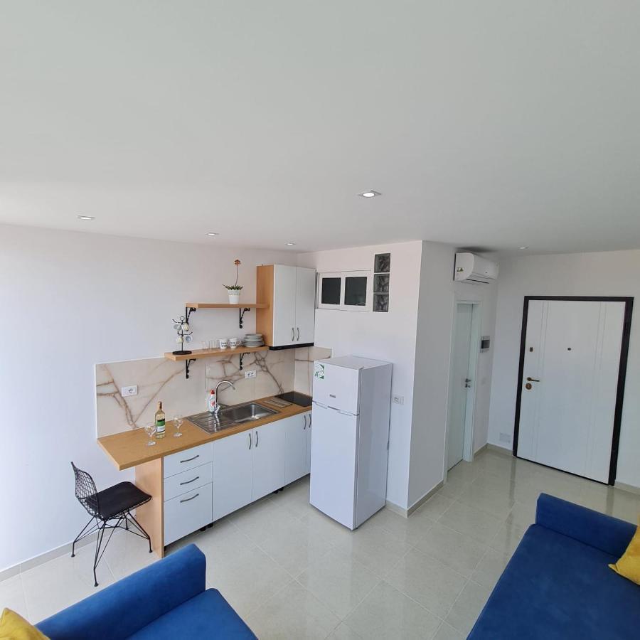 Mario Apartments 2 - Vlore Bagian luar foto